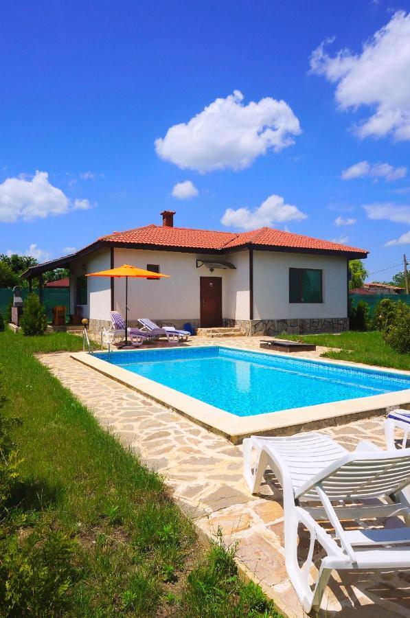 Вила Едем - Villa Edem - Beach Bolata Area Болгарево Экстерьер фото