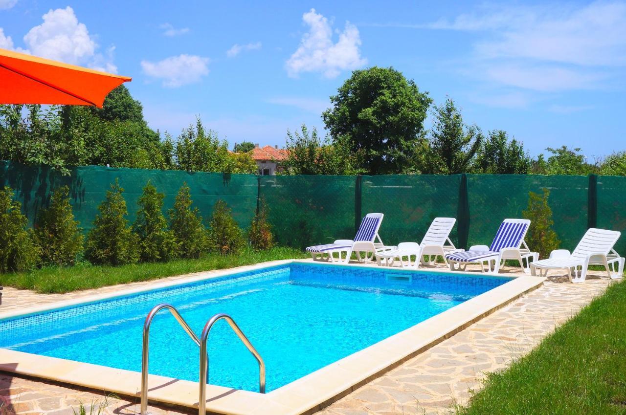 Вила Едем - Villa Edem - Beach Bolata Area Болгарево Экстерьер фото