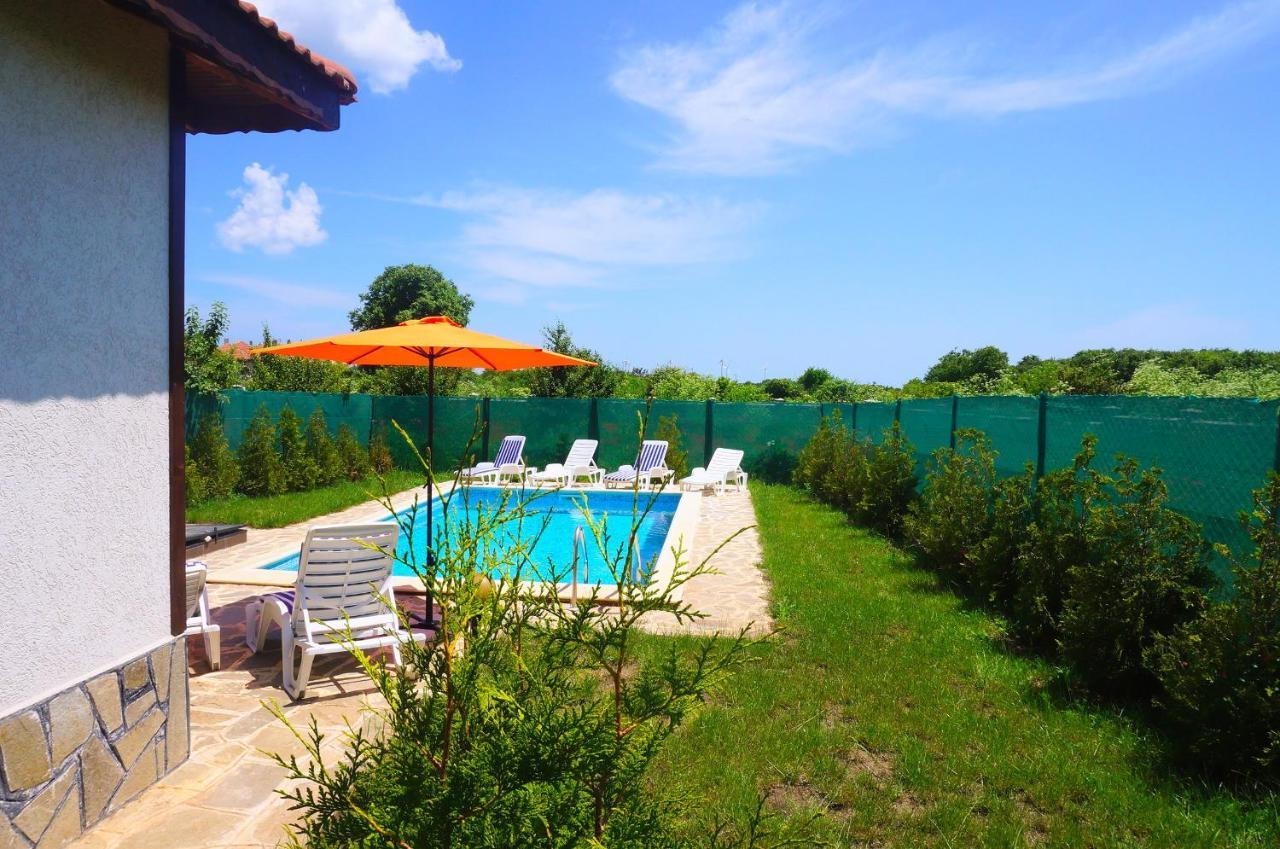 Вила Едем - Villa Edem - Beach Bolata Area Болгарево Экстерьер фото