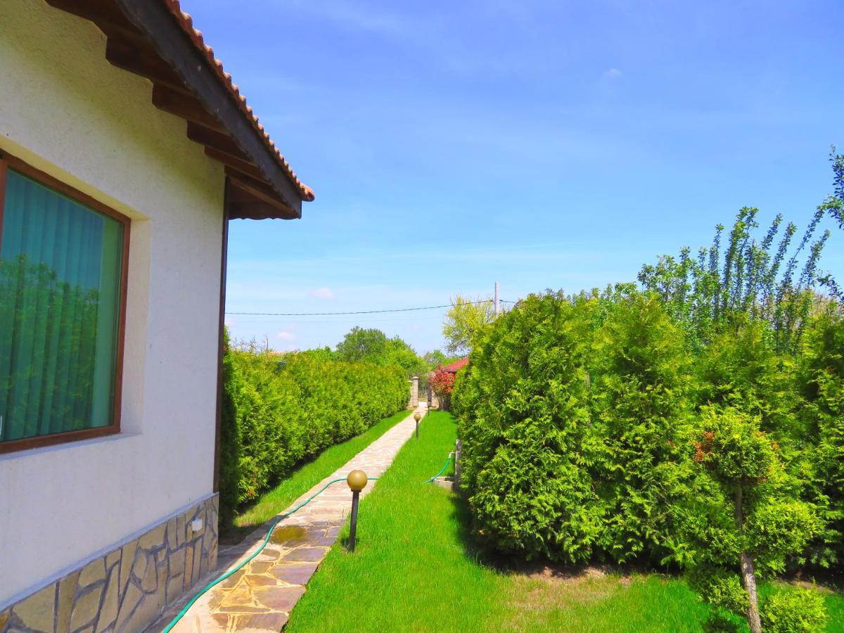 Вила Едем - Villa Edem - Beach Bolata Area Болгарево Экстерьер фото